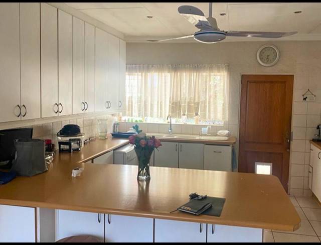 3 BEDROOM HOUSE FOR SALE IN GLEN MARAIS